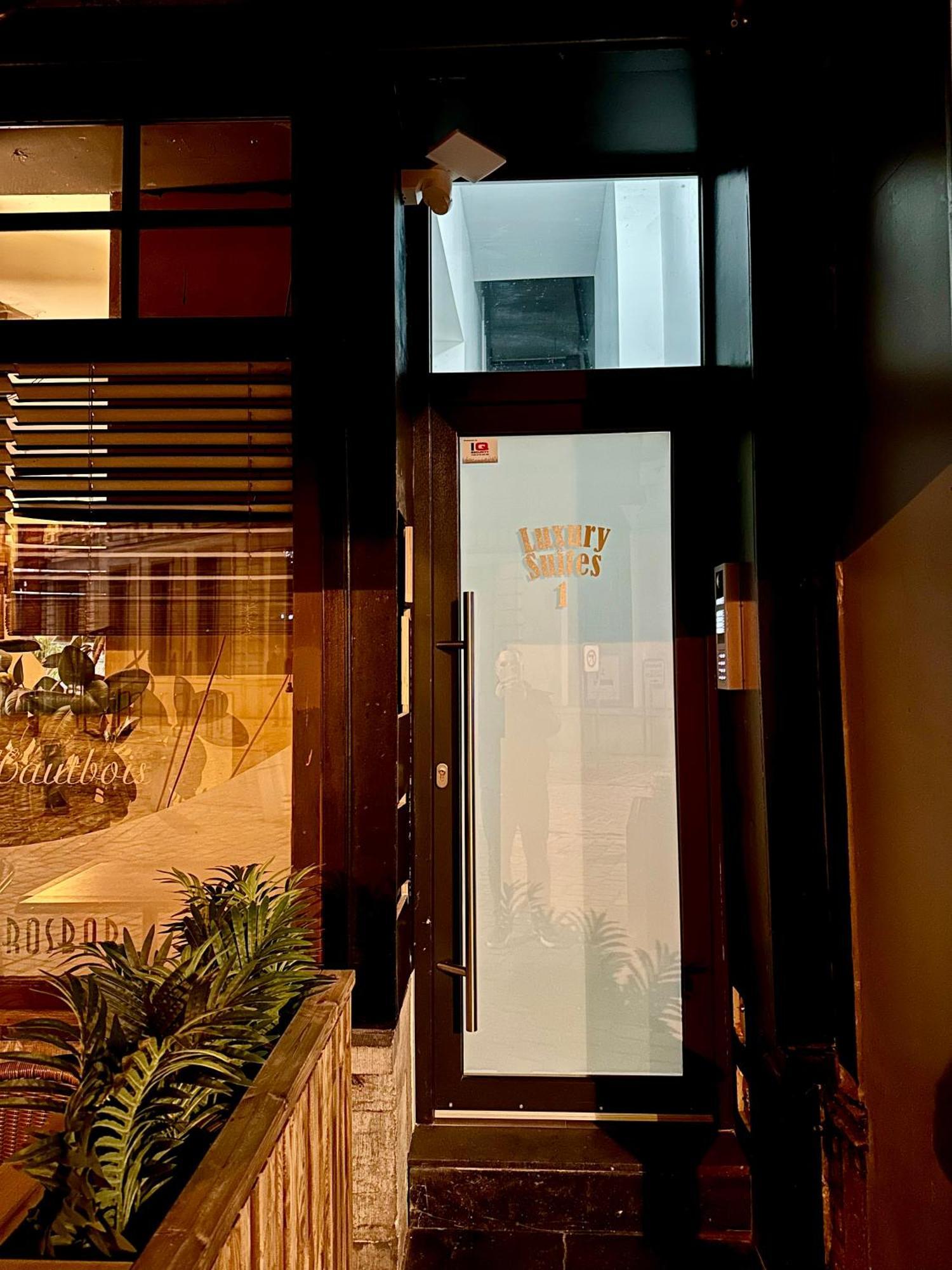 Luxury Suites Mons By Rikas Hotels 외부 사진