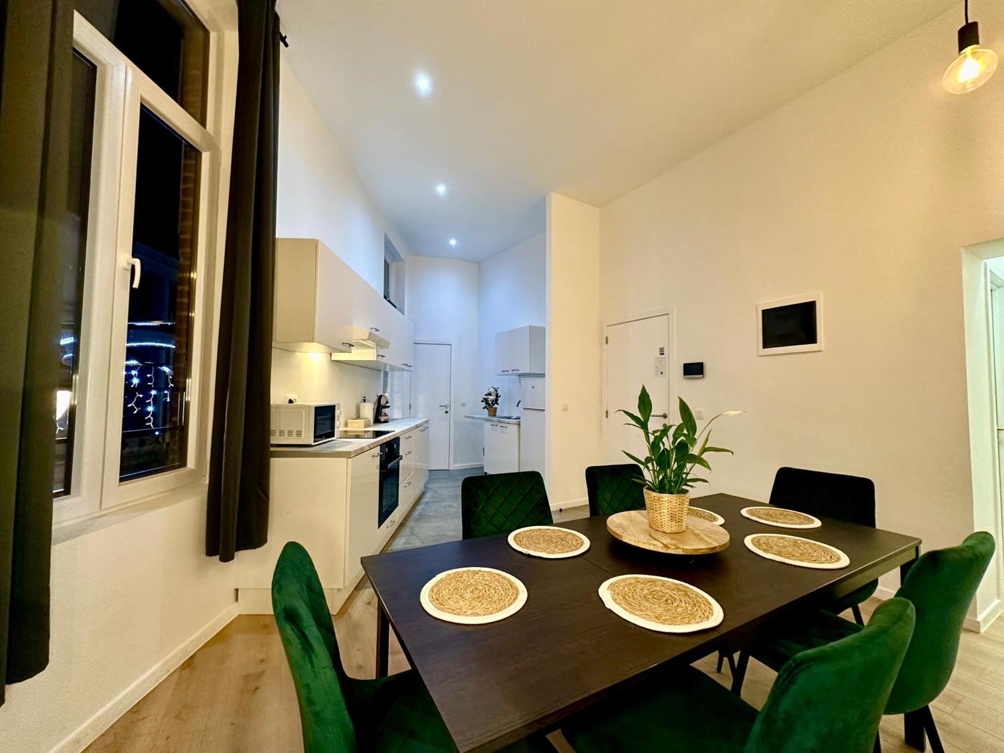 Luxury Suites Mons By Rikas Hotels 외부 사진