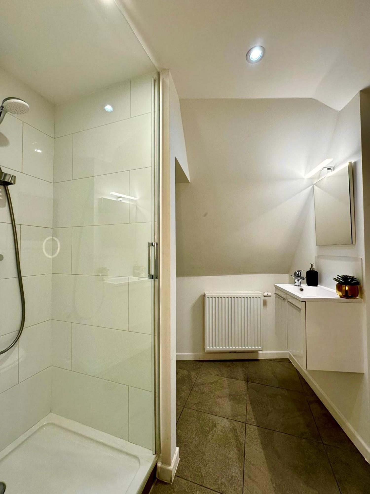 Luxury Suites Mons By Rikas Hotels 외부 사진
