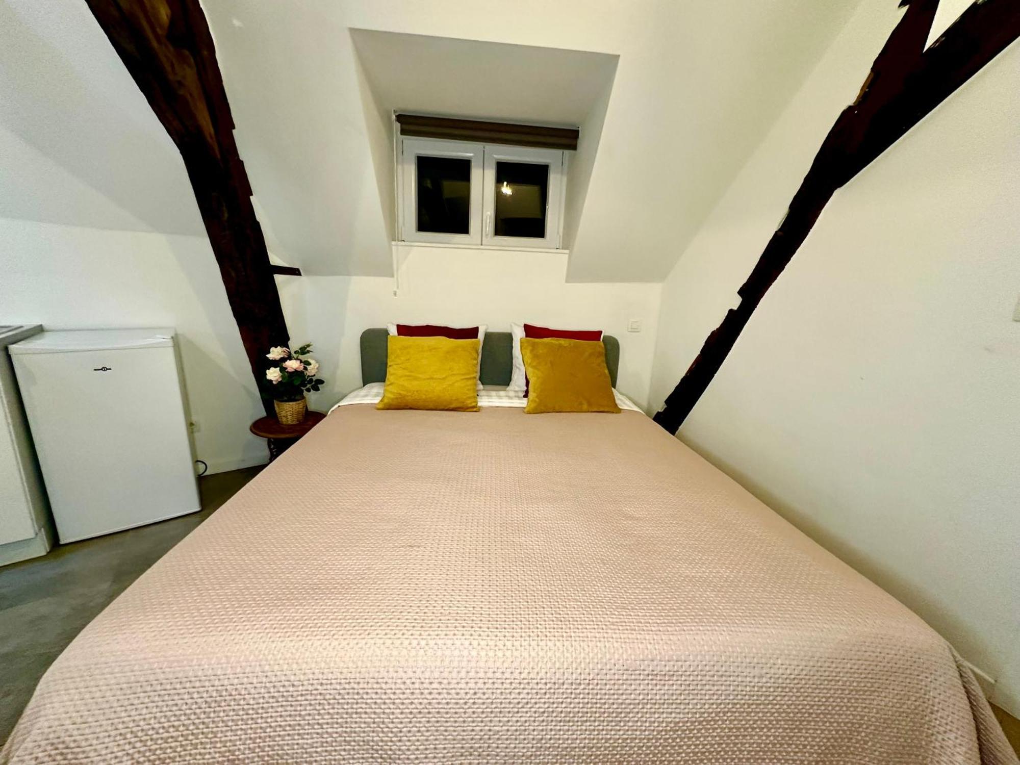 Luxury Suites Mons By Rikas Hotels 외부 사진
