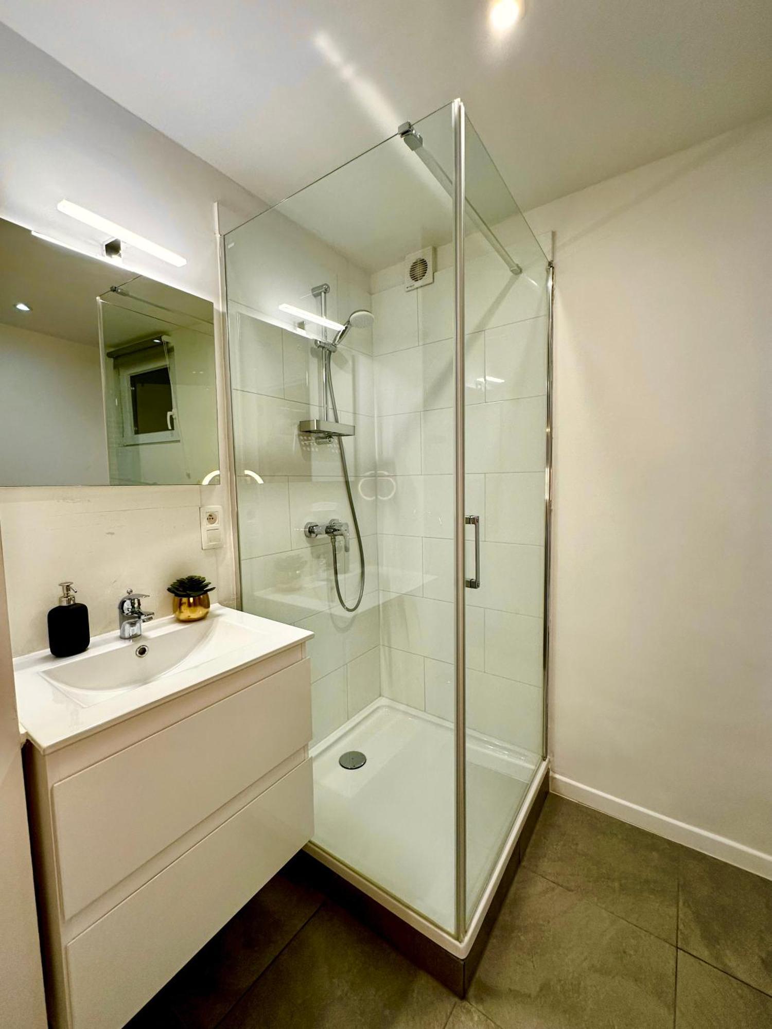 Luxury Suites Mons By Rikas Hotels 외부 사진