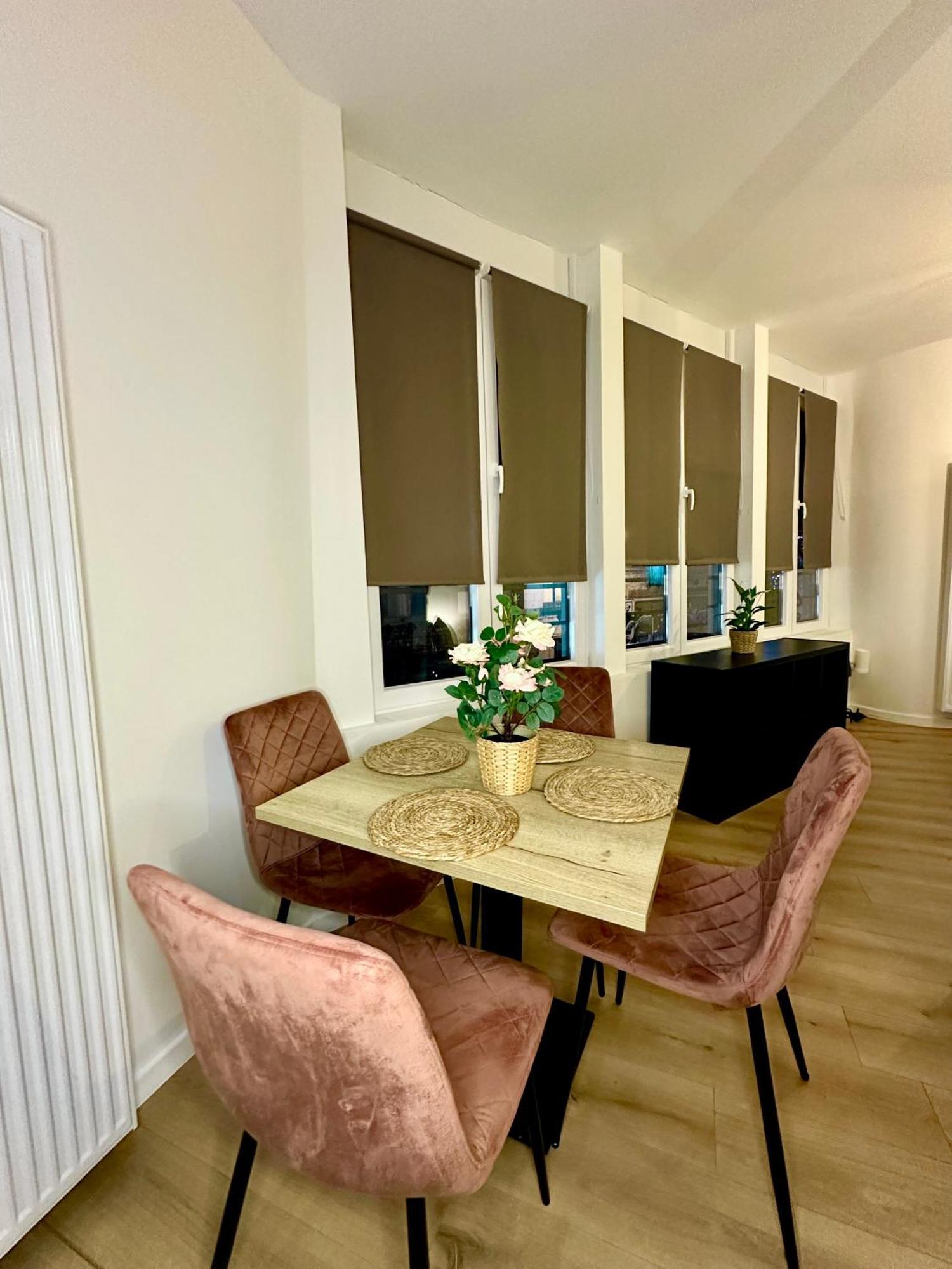 Luxury Suites Mons By Rikas Hotels 외부 사진