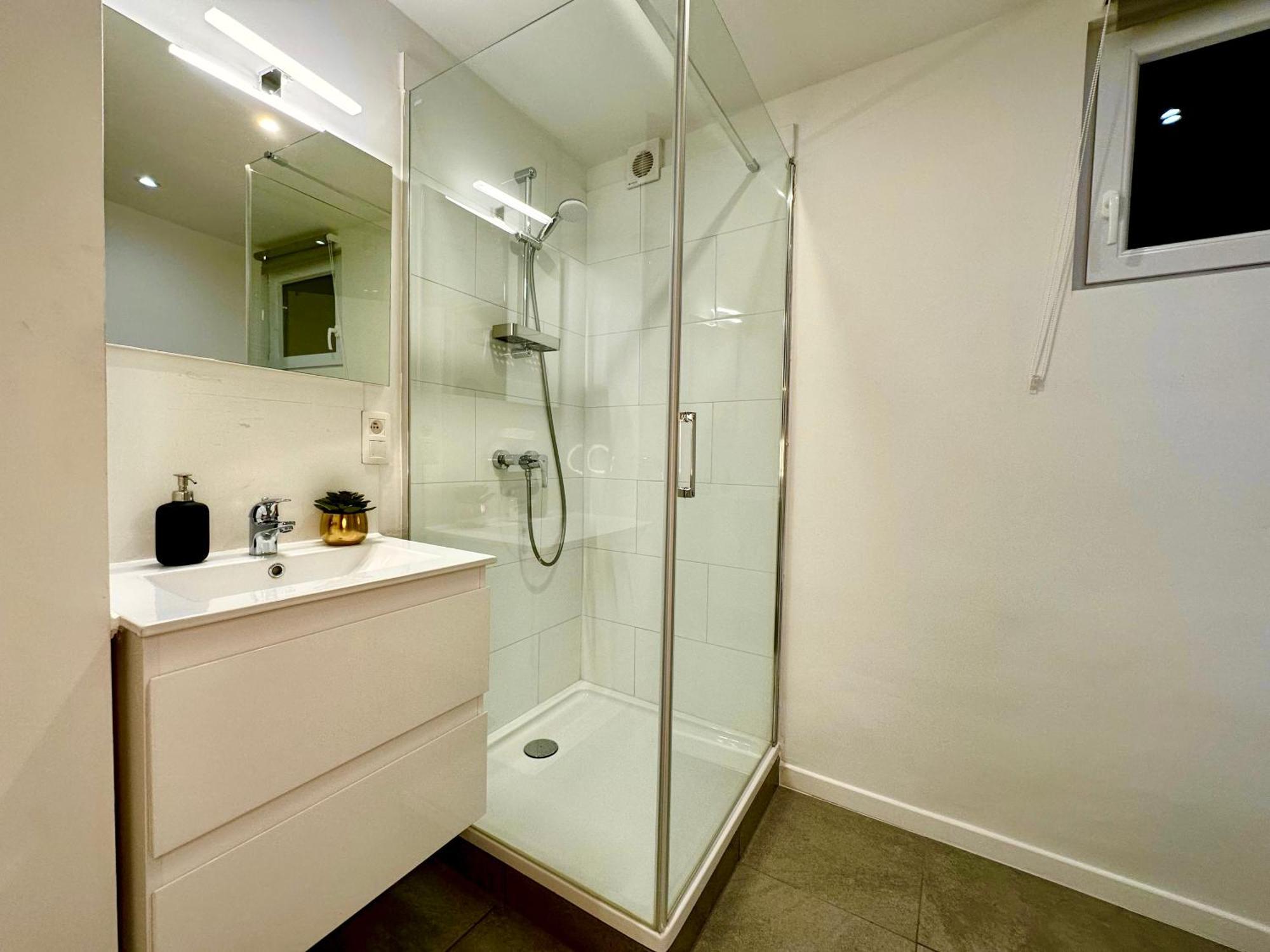 Luxury Suites Mons By Rikas Hotels 외부 사진