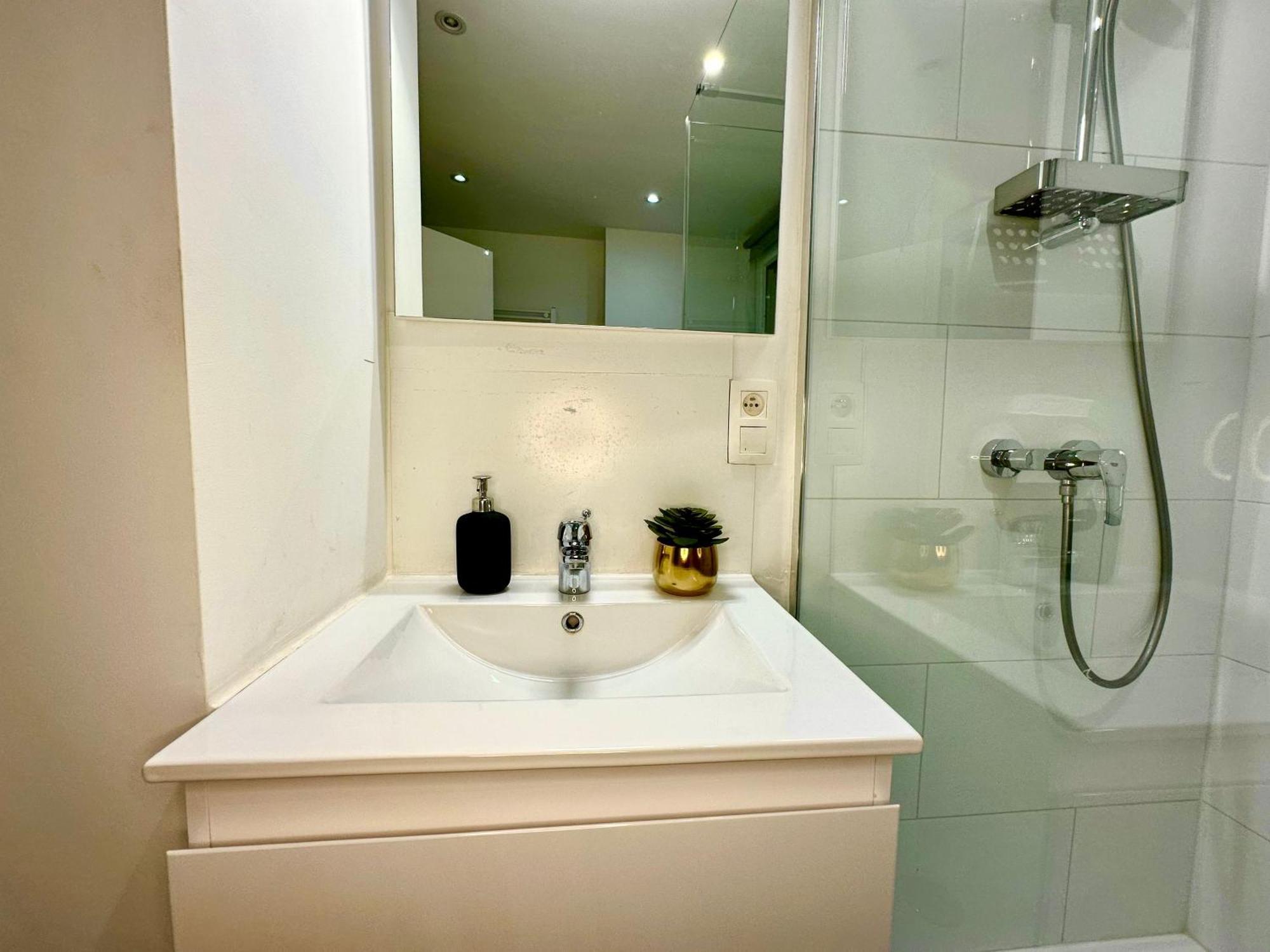 Luxury Suites Mons By Rikas Hotels 외부 사진